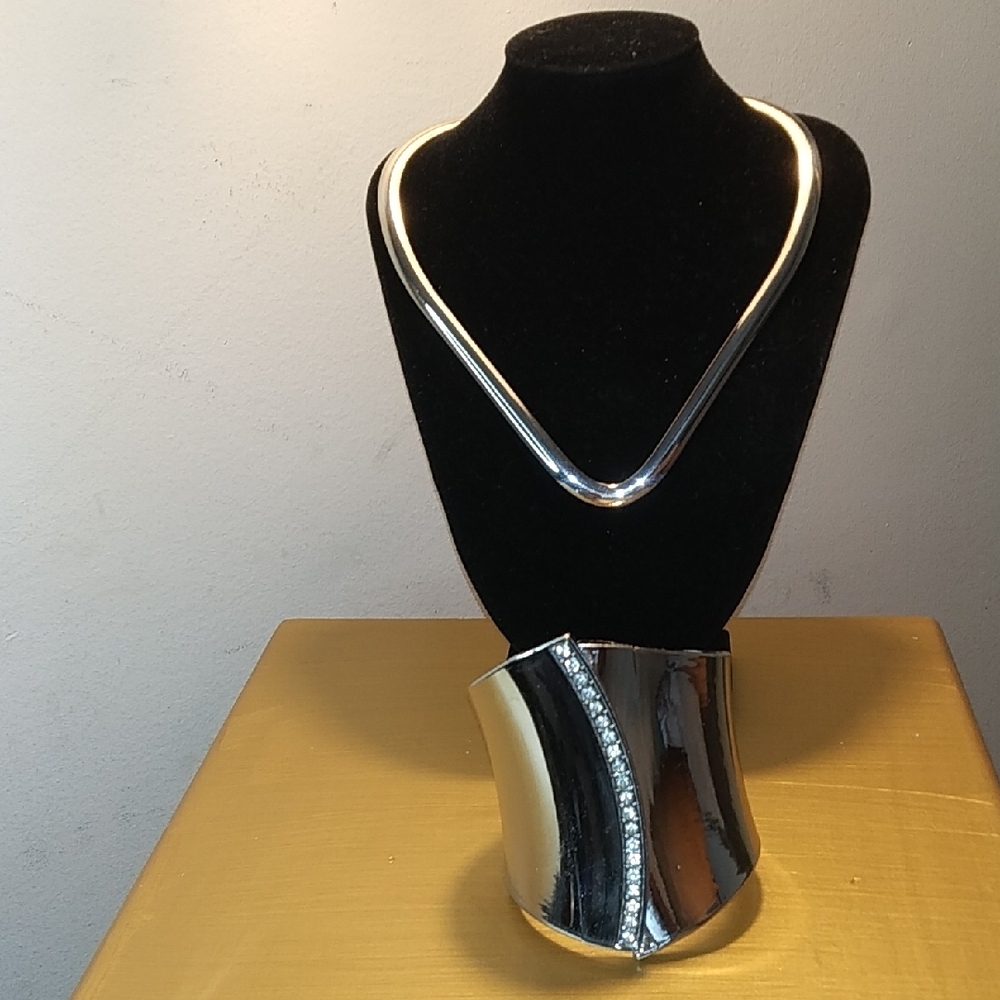 Silver Statement Necklace - image 4